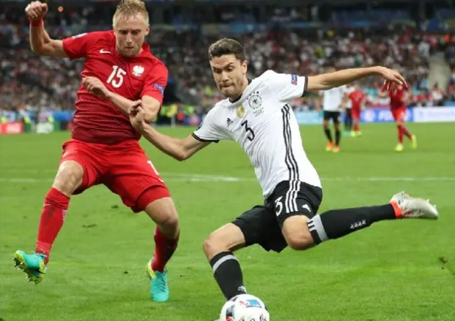 德国国家队在欧洲杯的荣耀之路：四次问鼎冠军